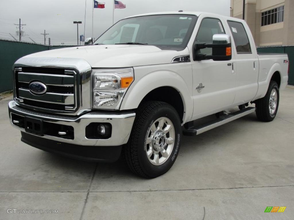 White Platinum Metallic Tri-Coat 2011 Ford F250 Super Duty Lariat Crew Cab 4x4 Exterior Photo #46400034