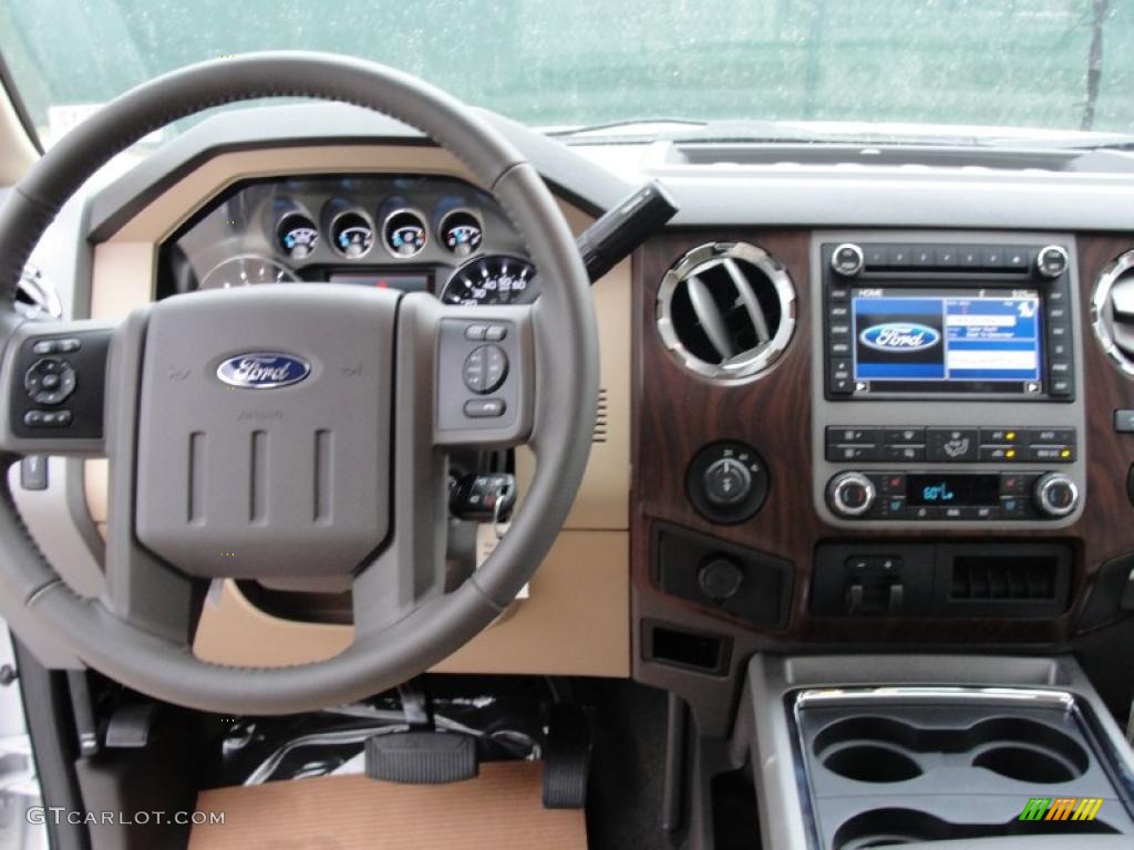 2011 F250 Super Duty Lariat Crew Cab 4x4 - White Platinum Metallic Tri-Coat / Adobe Two Tone Leather photo #30