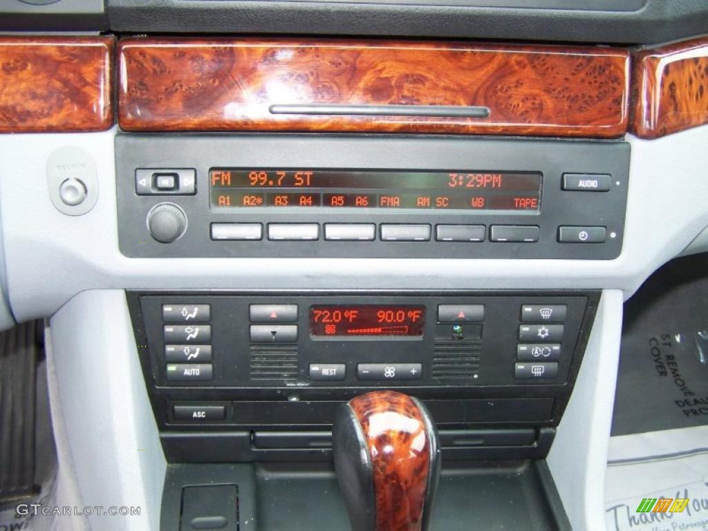 1997 BMW 5 Series 528i Sedan Controls Photo #46401633