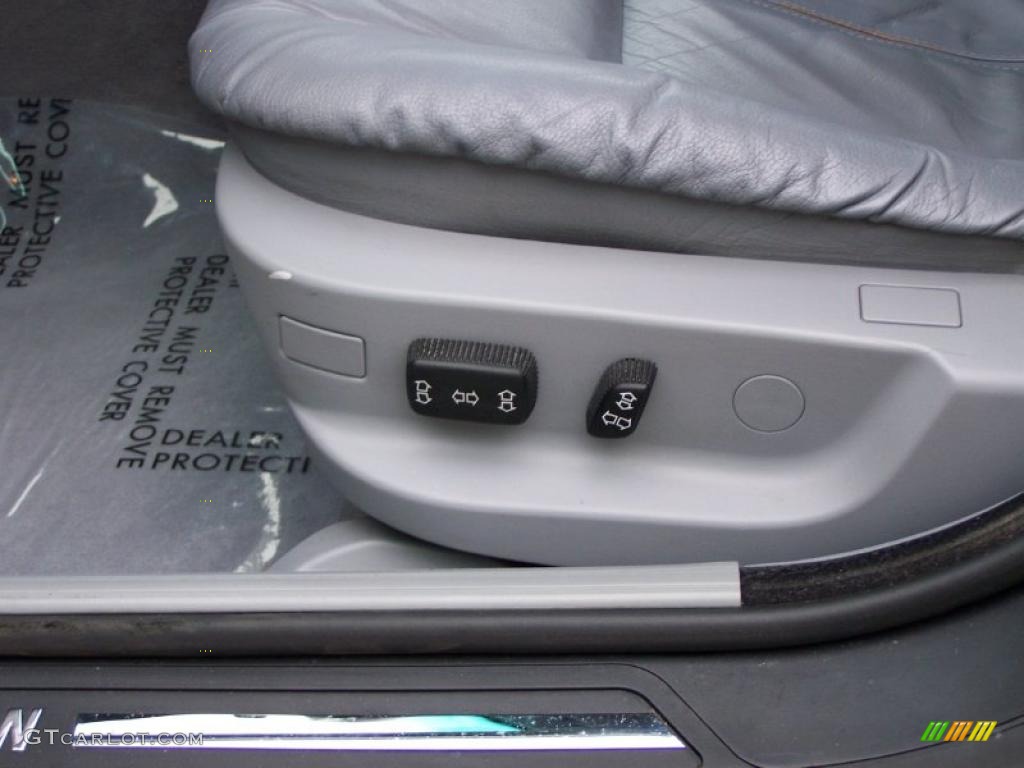 1997 BMW 5 Series 528i Sedan Controls Photo #46401789