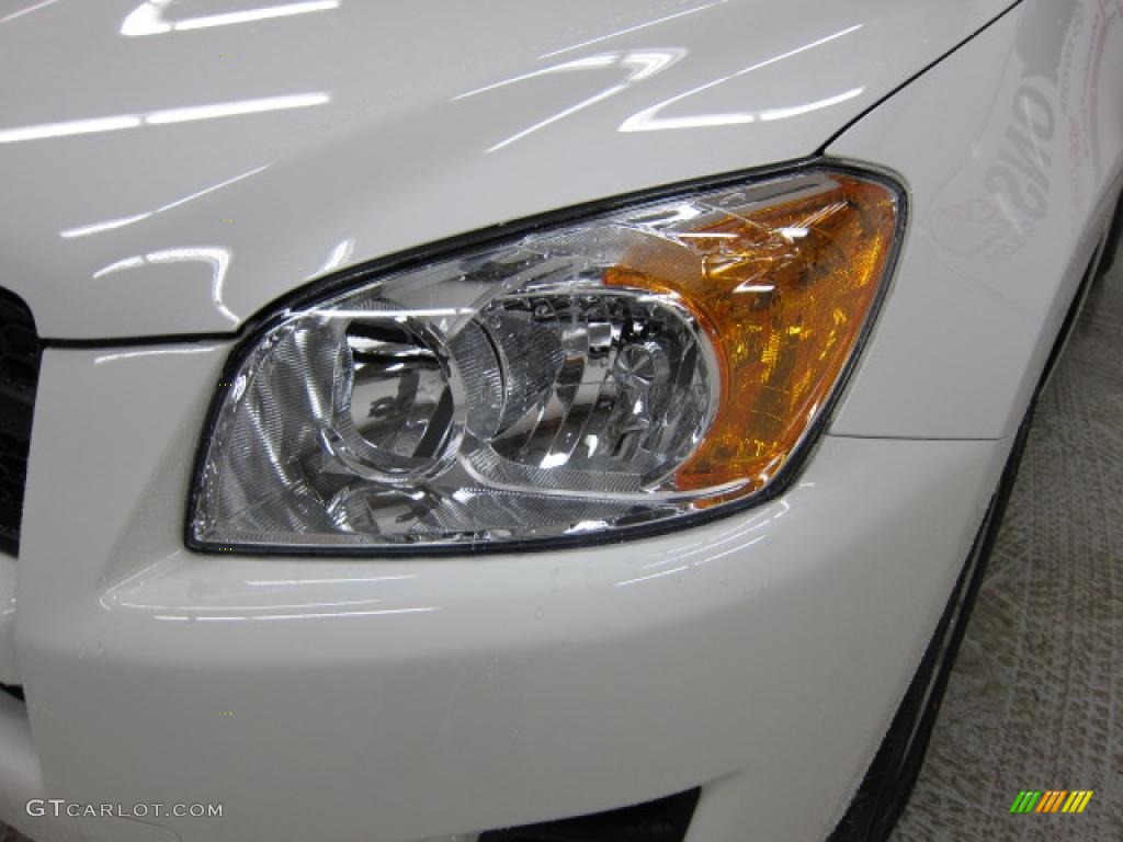2011 RAV4 I4 4WD - Super White / Sand Beige photo #11