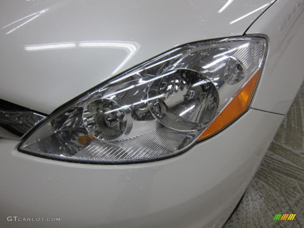 Arctic Frost Pearl 2008 Toyota Sienna Limited Exterior Photo #46402395