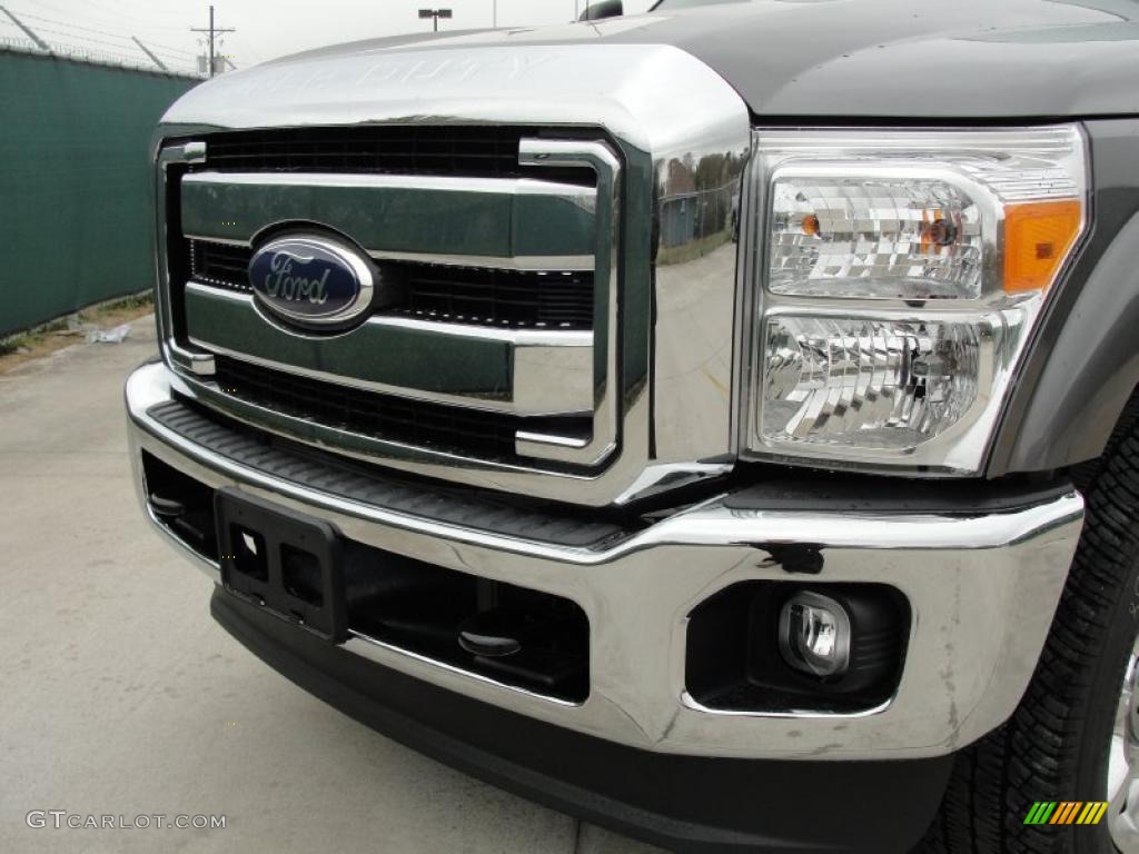 2011 F250 Super Duty Lariat Crew Cab 4x4 - Sterling Grey Metallic / Black Two Tone Leather photo #10