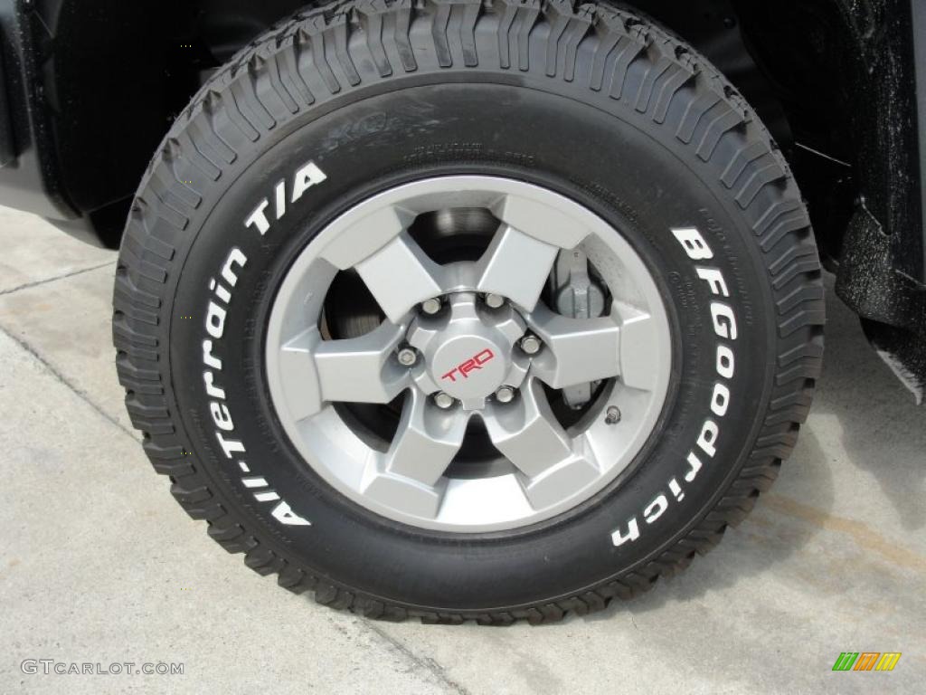 2011 Toyota FJ Cruiser TRD 4WD Wheel Photos