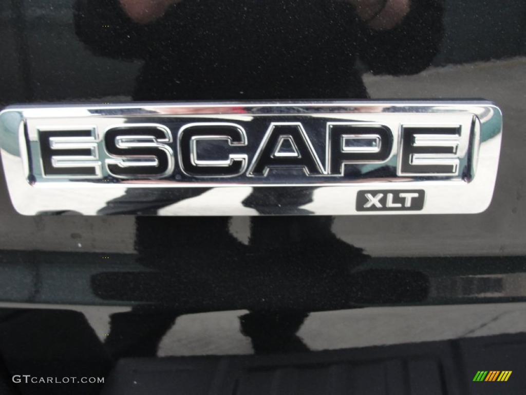 2011 Escape XLT V6 - Tuxedo Black Metallic / Charcoal Black photo #16
