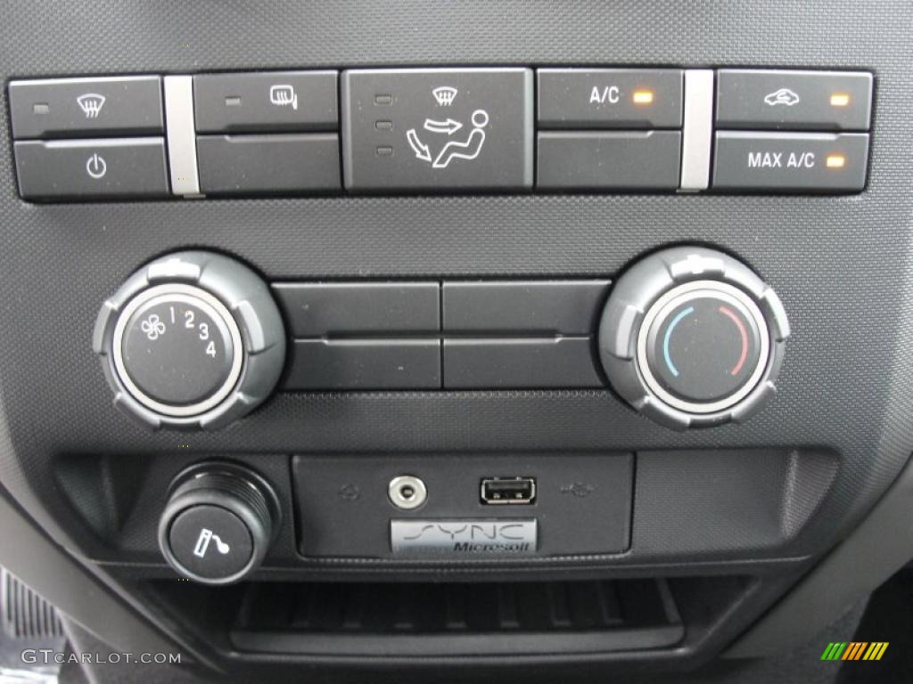2011 Ford F150 Texas Edition SuperCrew 4x4 Controls Photos