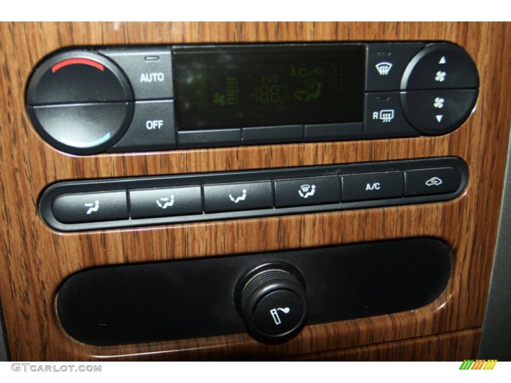 2004 F150 Lariat SuperCab - Black / Black photo #31