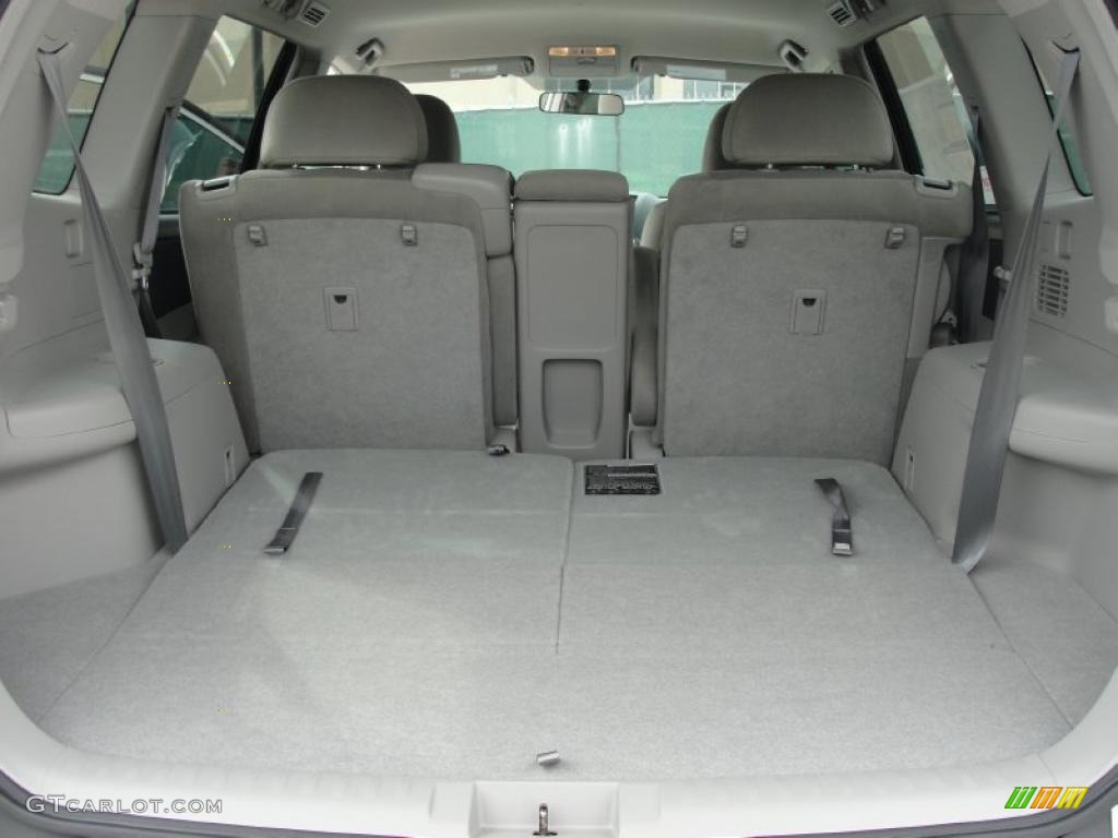 2011 Toyota Highlander Standard Highlander Model Trunk Photo #46409595