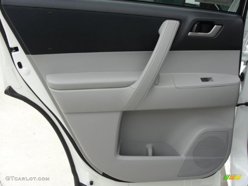 2011 Toyota Highlander Standard Highlander Model Ash Door Panel Photo #46409610