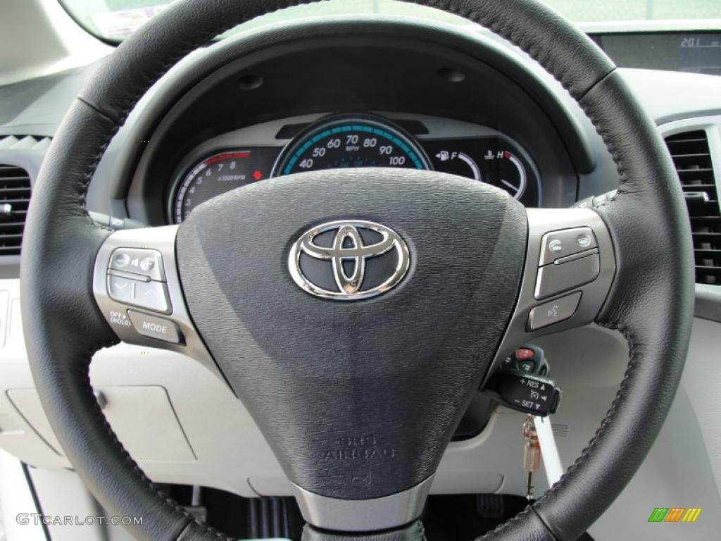 2011 Toyota Venza I4 Light Gray Steering Wheel Photo #46410327