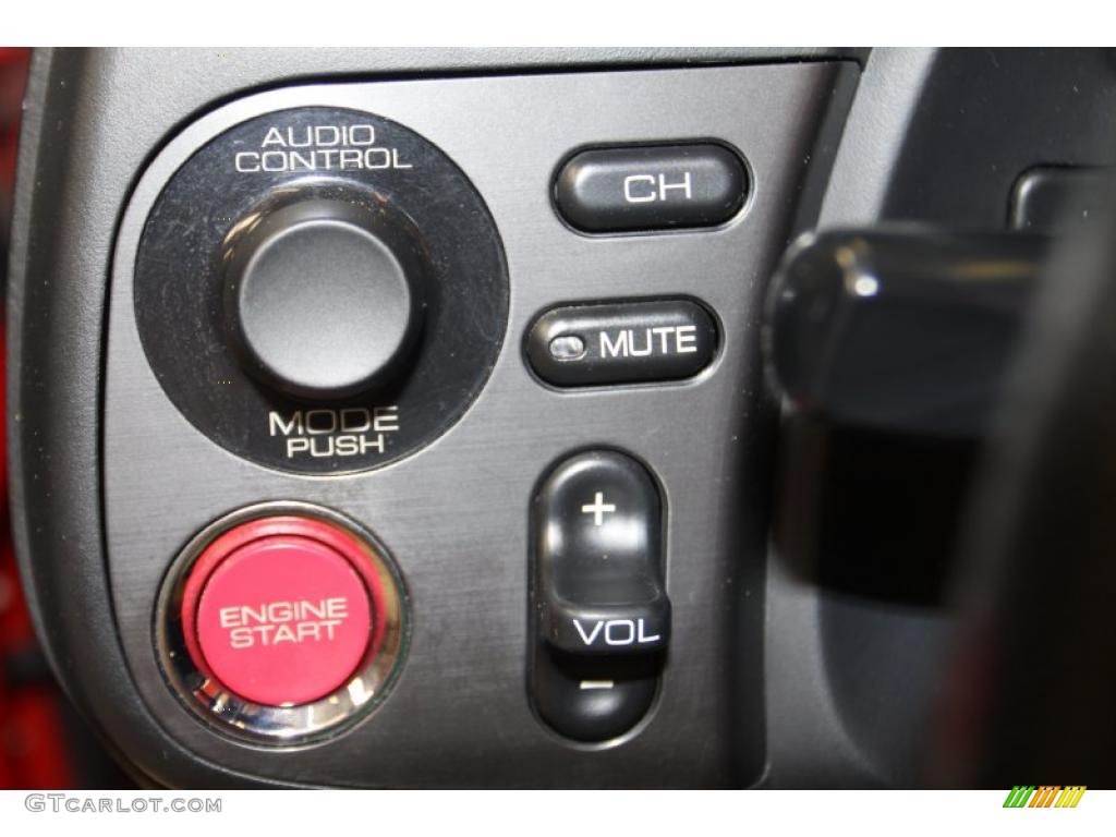 2000 Honda S2000 Roadster Controls Photo #46411125