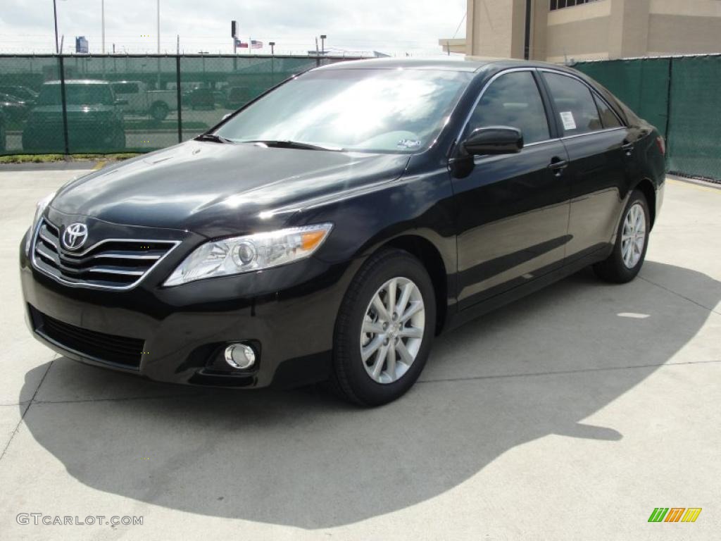 Black 2011 Toyota Camry XLE V6 Exterior Photo #46411506