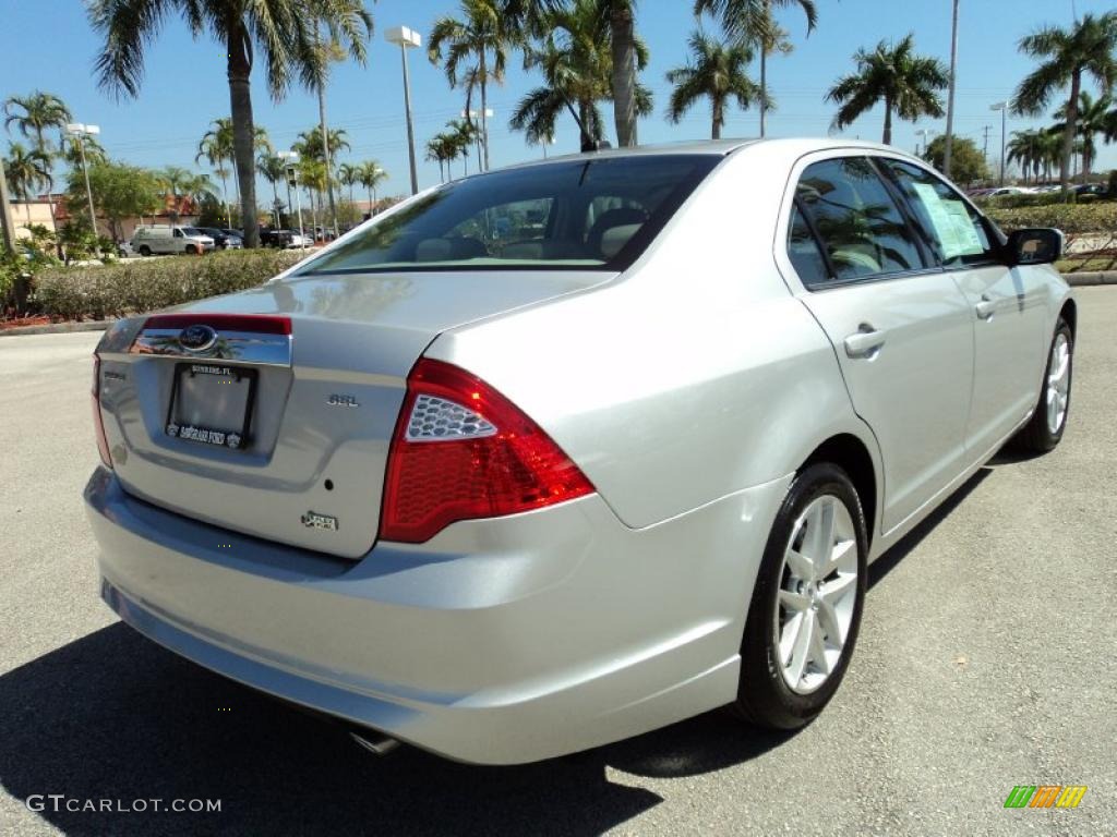 2010 Fusion SEL V6 - Brilliant Silver Metallic / Camel photo #6