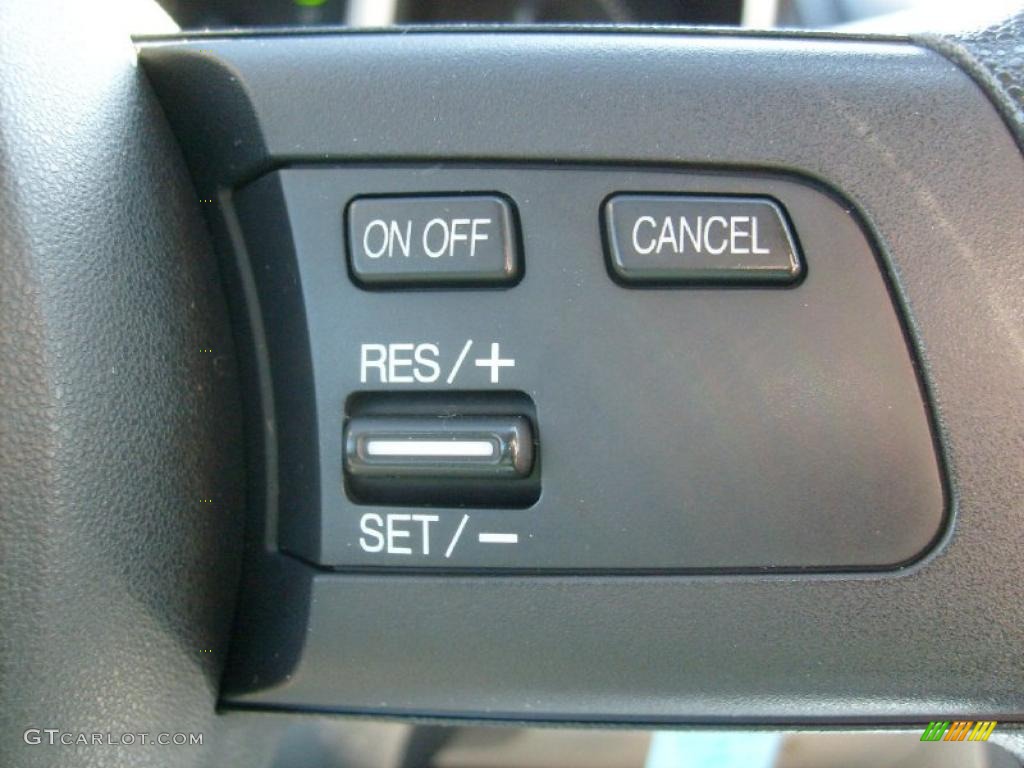 2008 Mazda CX-7 Sport Controls Photo #46411569