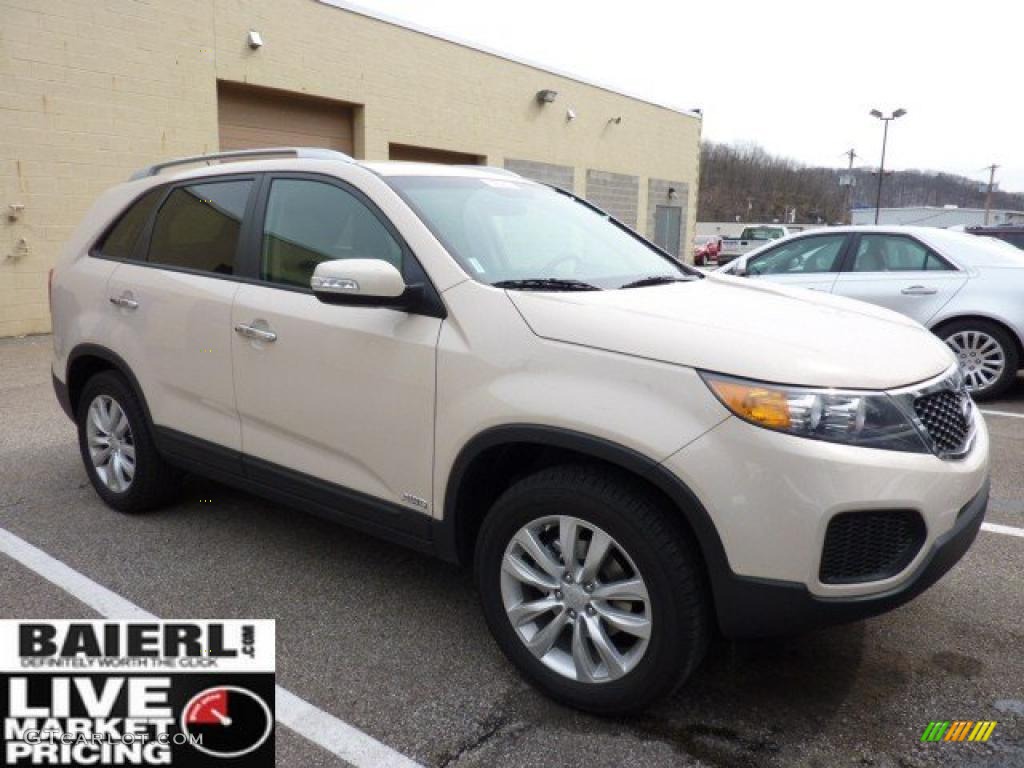 2011 Sorento LX V6 AWD - White Sand Beige / Beige photo #1