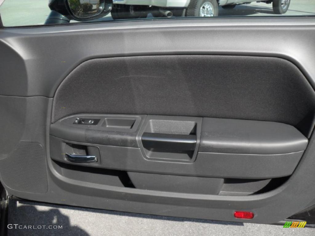 2011 Dodge Challenger SE Dark Slate Gray Door Panel Photo #46412931