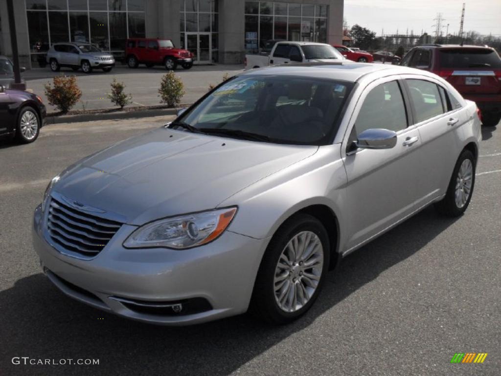 Bright Silver Metallic Chrysler 200