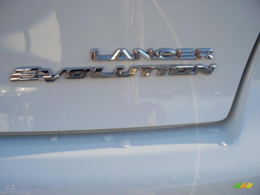 2011 Mitsubishi Lancer Evolution GSR Marks and Logos Photo #46413924