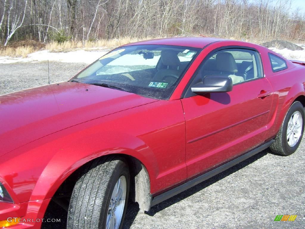 2008 Mustang V6 Premium Coupe - Dark Candy Apple Red / Medium Parchment photo #2