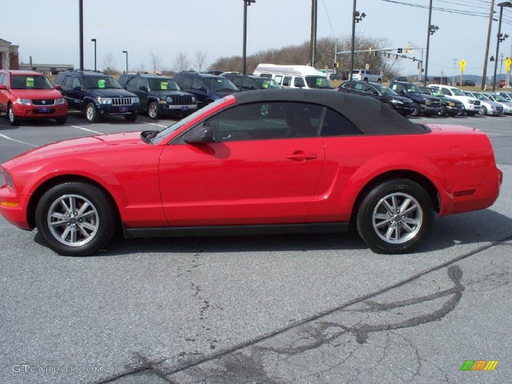 2005 Mustang V6 Premium Convertible - Torch Red / Dark Charcoal photo #2