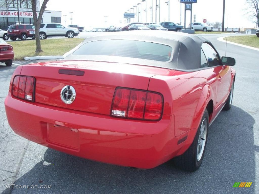 2005 Mustang V6 Premium Convertible - Torch Red / Dark Charcoal photo #5