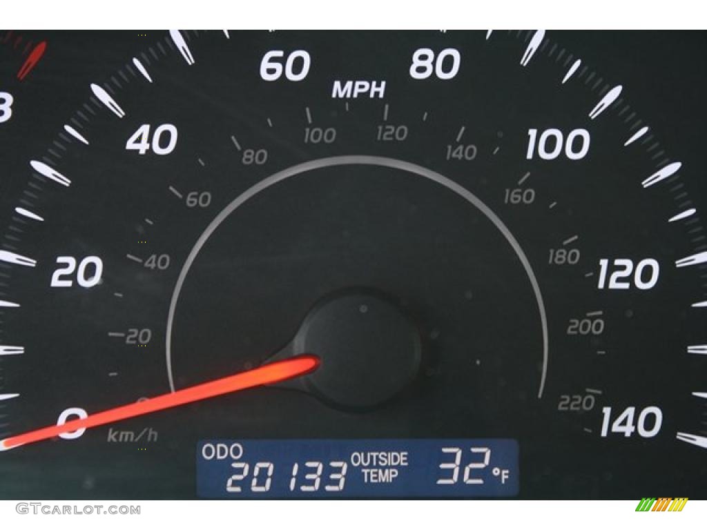 2010 Camry LE - Super White / Ash Gray photo #7