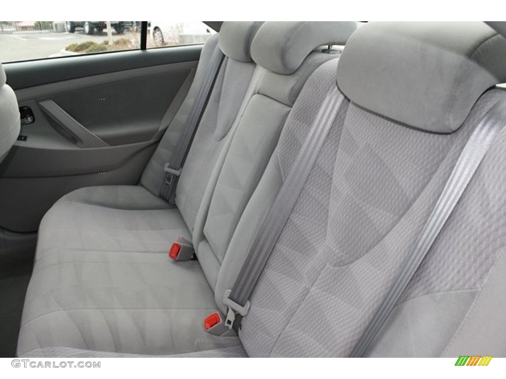 2010 Camry LE - Super White / Ash Gray photo #13