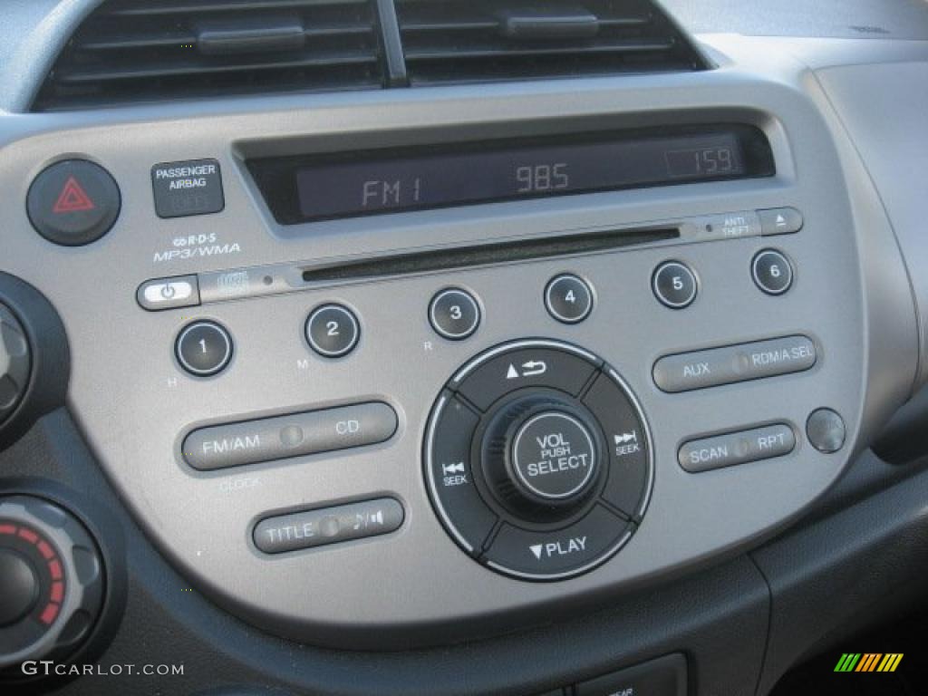 2009 Honda Fit Standard Fit Model Controls Photo #46420520