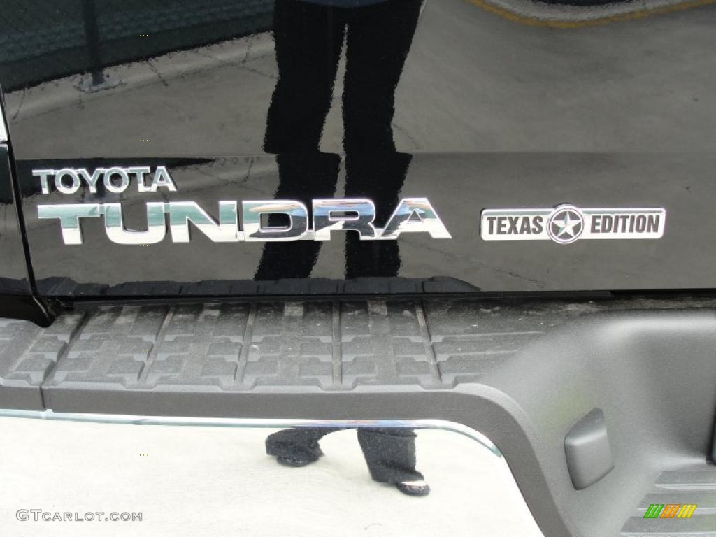 2011 Tundra Texas Edition CrewMax - Black / Black photo #17