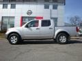 2005 Radiant Silver Metallic Nissan Frontier SE Crew Cab 4x4  photo #5