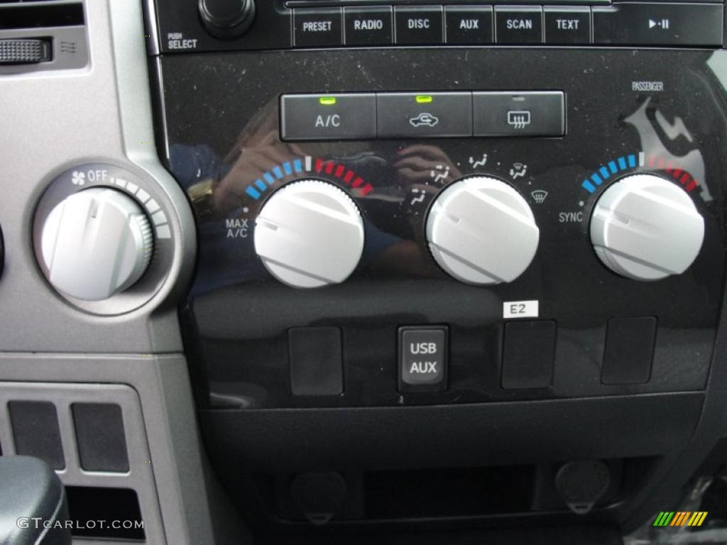 2011 Toyota Tundra Texas Edition CrewMax Controls Photo #46421823