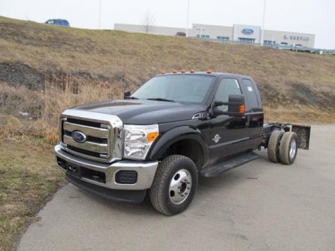2011 Ford F350 Super Duty XLT SuperCab 4x4 Chassis Data, Info and Specs