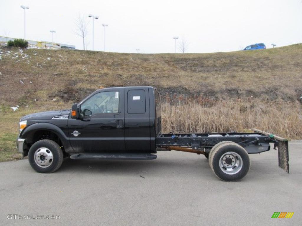 Tuxedo Black 2011 Ford F350 Super Duty XLT SuperCab 4x4 Chassis Exterior Photo #46421976