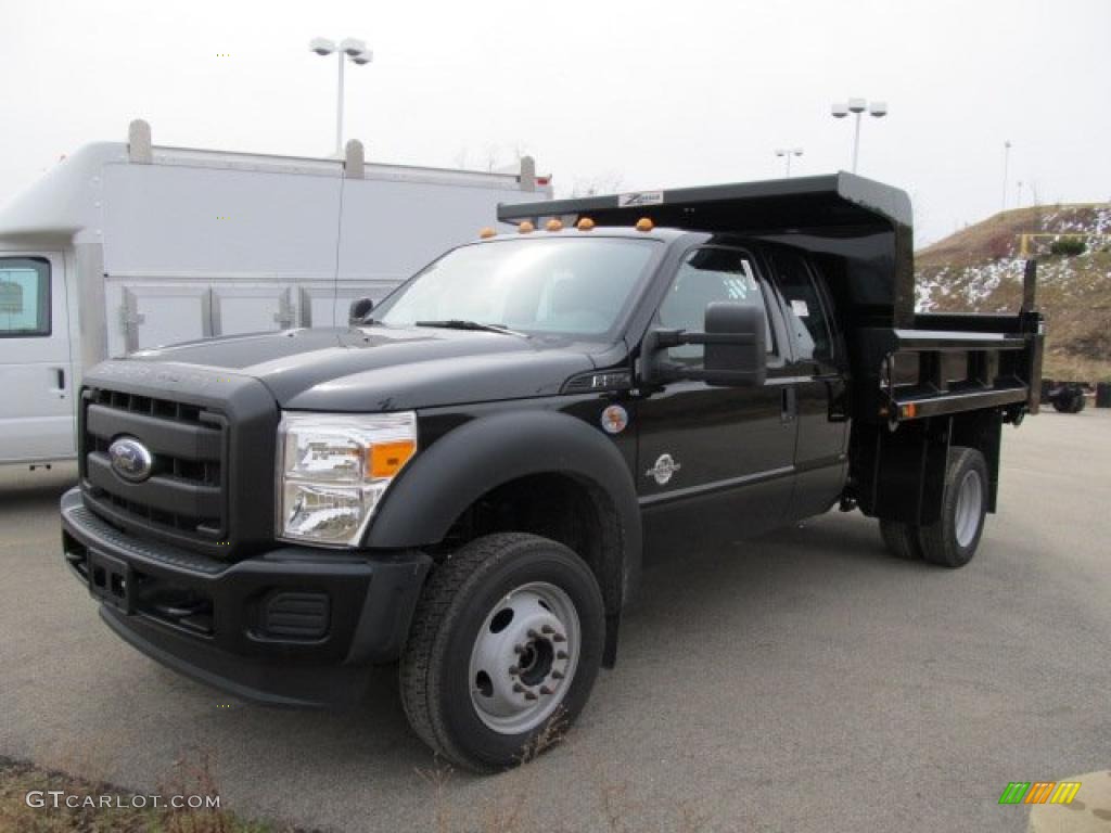 Tuxedo Black Metallic 2011 Ford F550 Super Duty XL Super Cab 4x4 Dump Truck Exterior Photo #46422171
