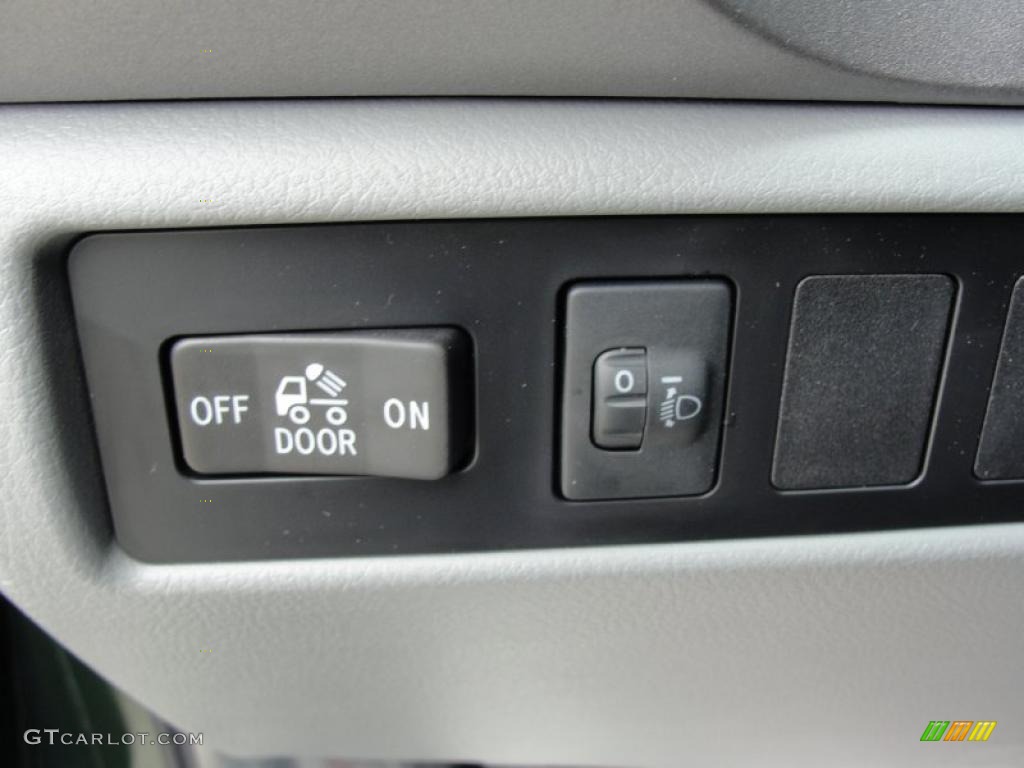 2011 Toyota Tundra TSS Double Cab Controls Photo #46422978