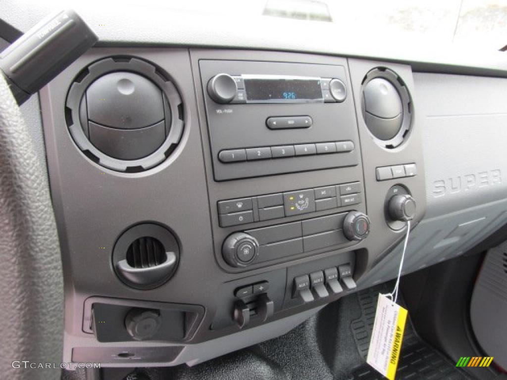 2011 Ford F350 Super Duty XL SuperCab 4x4 Chassis Commercial Controls Photo #46424994