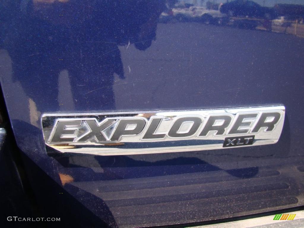 2006 Explorer XLT - Dark Blue Pearl Metallic / Camel photo #36