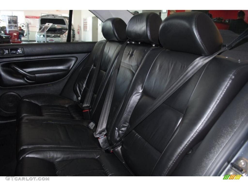 Black Interior 2003 Volkswagen Jetta GLI Sedan Photo #46428273