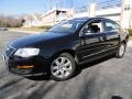 Deep Black - Passat Turbo Sedan Photo No. 1
