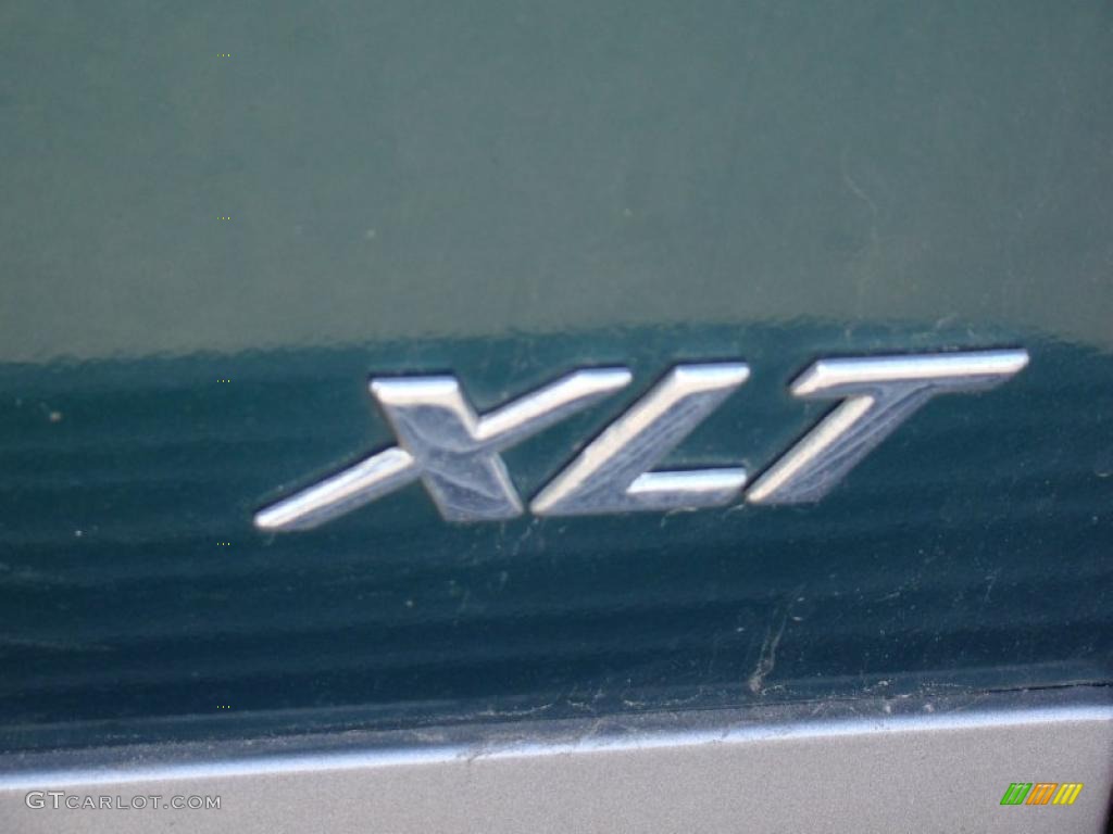 2000 Ford Explorer XLT 4x4 Marks and Logos Photo #46430136