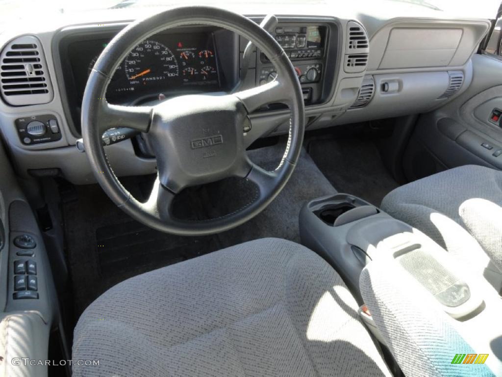 Gray Interior 1999 GMC Suburban K1500 SLE 4x4 Photo #46430496