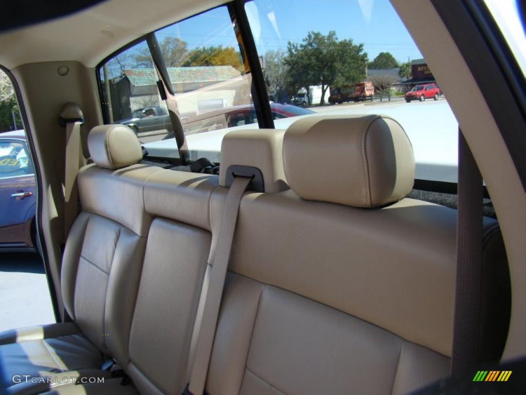 2005 F150 Lariat SuperCrew 4x4 - Oxford White / Tan photo #13