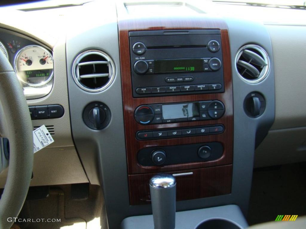 2005 F150 Lariat SuperCrew 4x4 - Oxford White / Tan photo #22