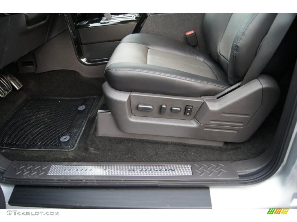 Black/Silver Smoke Interior 2011 Ford F150 Harley-Davidson SuperCrew 4x4 Photo #46431993