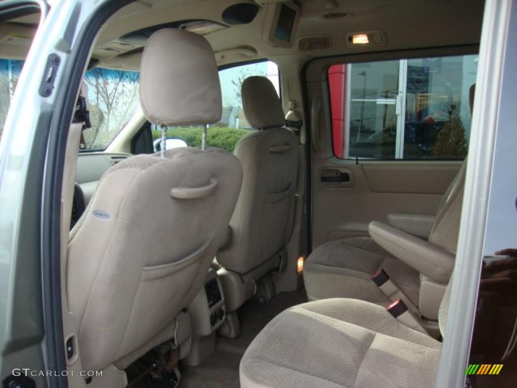 Medium Parchment Interior 2003 Ford Windstar SE Photo #46432428