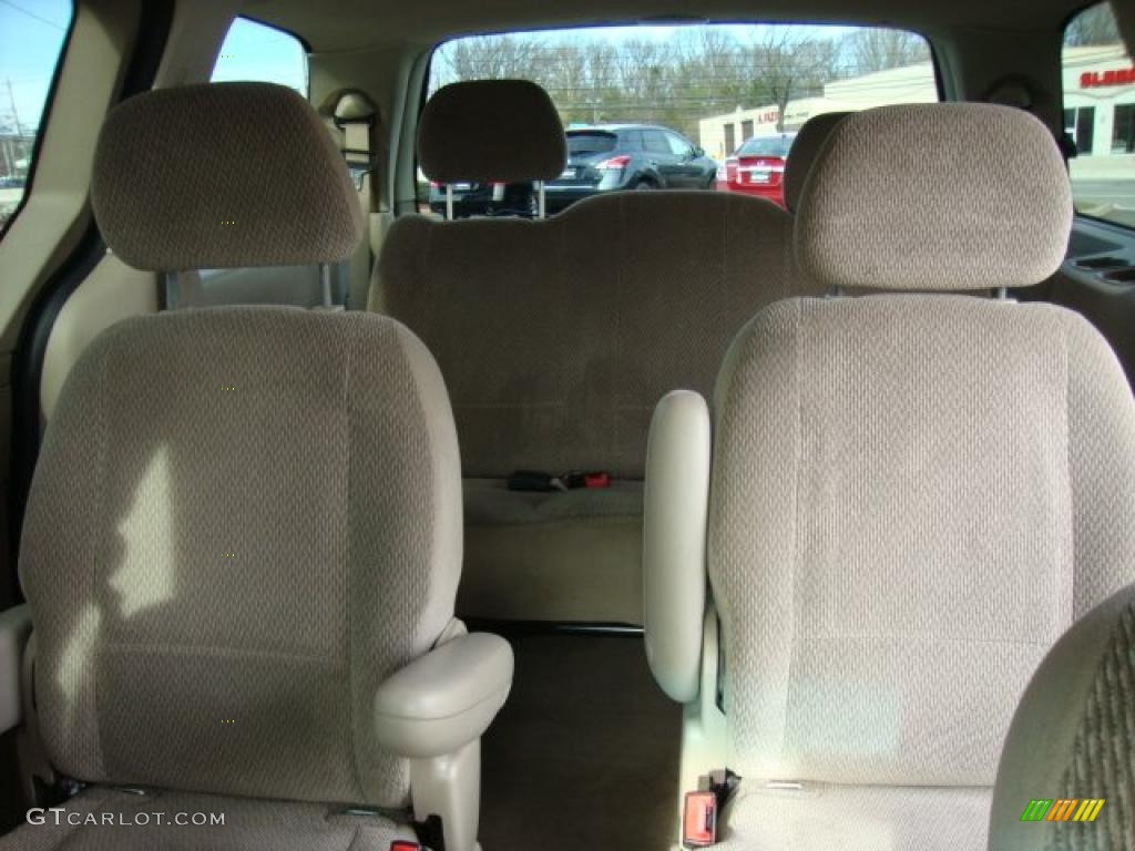 Medium Parchment Interior 2003 Ford Windstar SE Photo #46432458