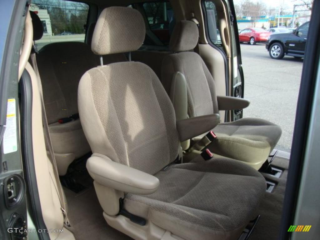 Medium Parchment Interior 2003 Ford Windstar SE Photo #46432518