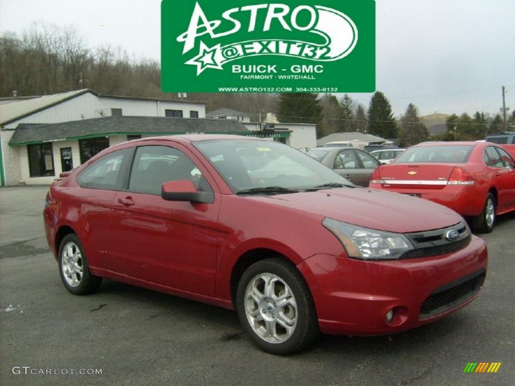 2010 Focus SE Coupe - Sangria Red Metallic / Charcoal Black photo #1