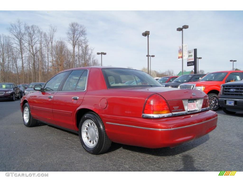 Toreador Red Metallic 2001 Ford Crown Victoria LX Exterior Photo #46433409