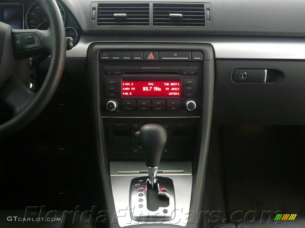 2007 A4 2.0T Sedan - Brilliant Black / Ebony photo #18